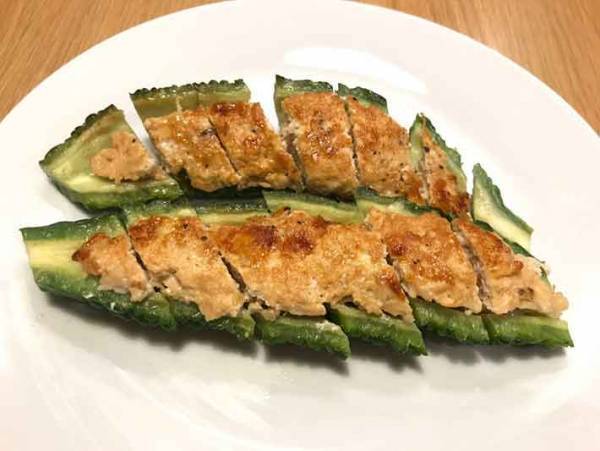 大胆なビジュアル＆ハマる味　ゴーヤの肉詰めがうまい