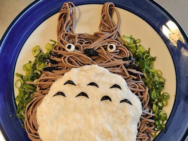 お昼には何がいいですか？　『トトロ』の新メニュ―ございます