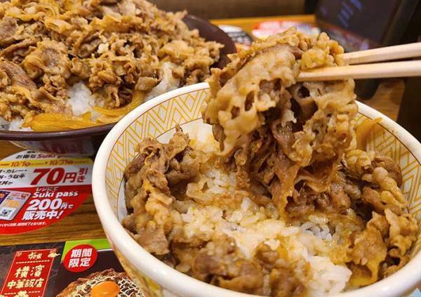 すき家でキングサイズは持ち帰りできるの？　カロリーや値段、肉の量を考えるとコスパは？