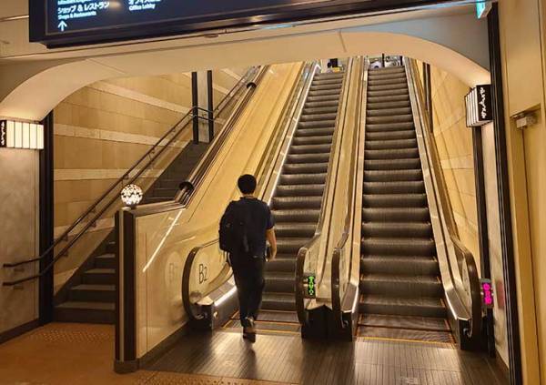 東京駅の喫煙所を改札口から写真付きで案内　新幹線ホームで喫煙する方法や閉鎖されている場所も