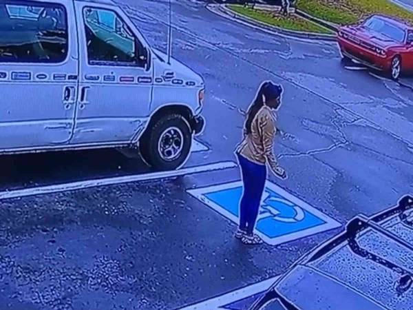 仕事の面接を終えた女性　監視カメラに映っていた『行動』が拡散した理由は？