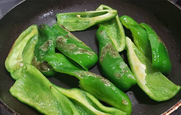 ピーマンさえあればOK　Twitterで話題の『ピーマン丼』の作り方は？　「簡単」「ヘビロテ決定」