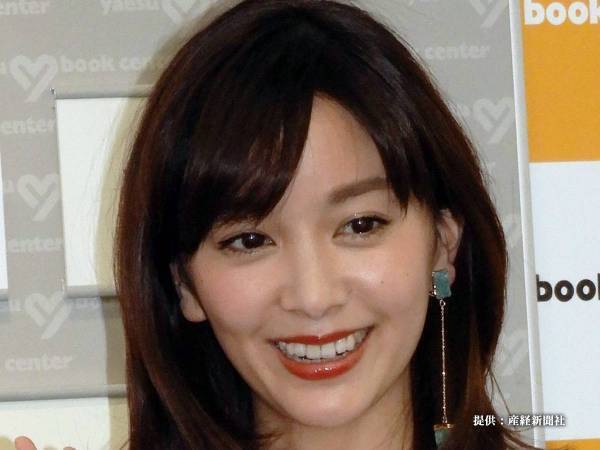 石橋杏奈が生後５か月の娘を抱いた写真をインスタに投稿　家族ほんわかな写真はほかにも多数