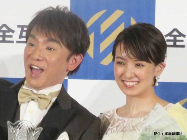 休憩中にカフェへ立ち寄った濱口夫婦　癒し効果抜群の『１枚』をご覧ください