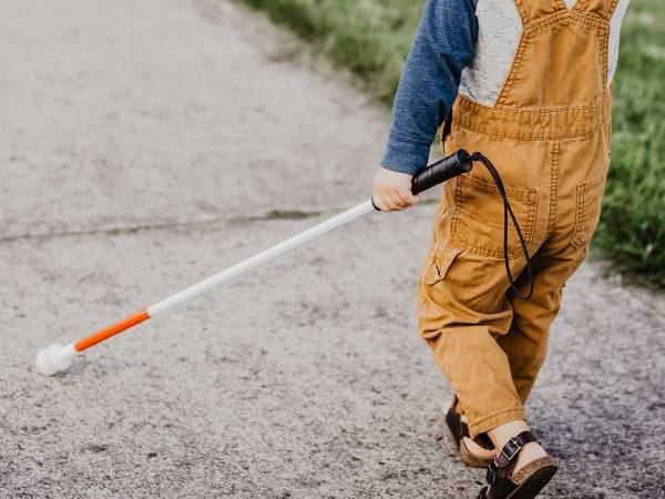 全盲の息子に「キレイって何？」と聞かれた母親　その後の展開に涙する人続出