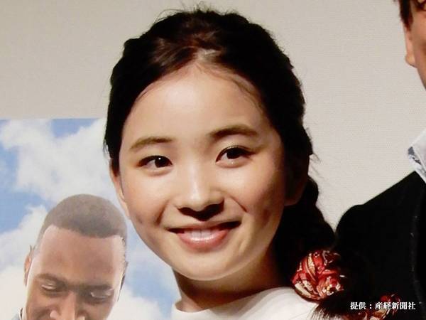 福地桃子のインスタにはかわいい写真がいっぱい！　広瀬すずとのツーショットも