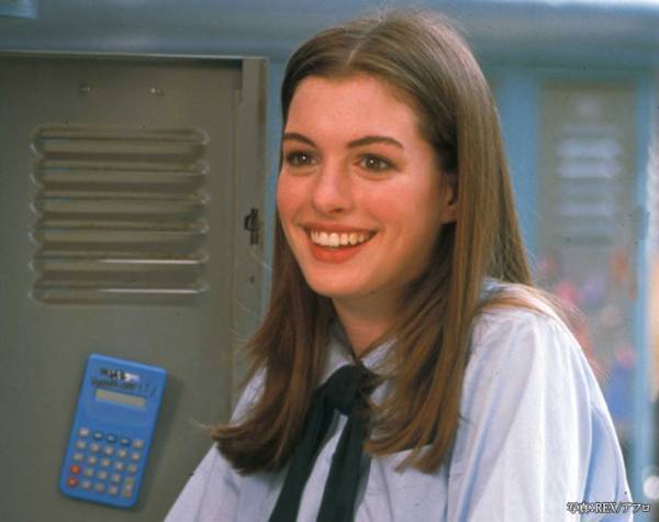 アン・ハサウェイの現在の姿に騒然　『プラダを着た悪魔』出演時と比べると？