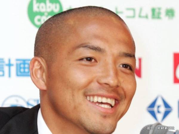 小野伸二、インスタで娘２人の写真を公開！　「美人すぎる」「本当に仲がいいね」