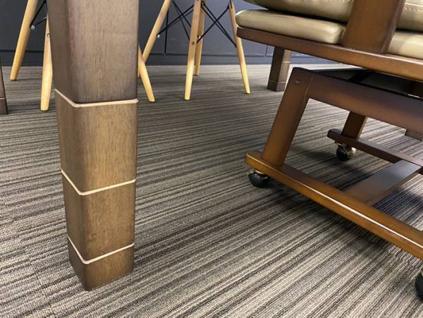 もう床に座る『こたつ』は古い！？　最新型のこたつはコレだ！