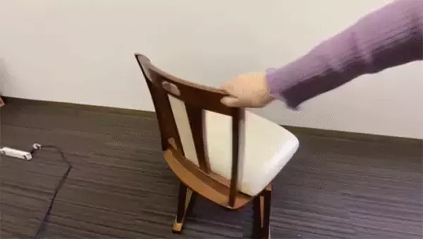 もう床に座る『こたつ』は古い！？　最新型のこたつはコレだ！