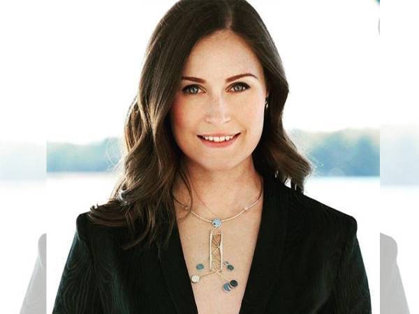 「女性を服装で判断するべきじゃない！」　女性首相の『大胆な姿』に賛否両論