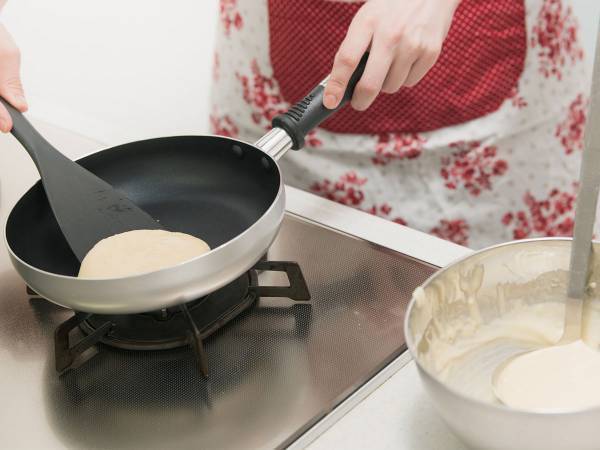 「知らなかった！」「なるほど」　失敗しないふわふわパンケーキの作り方に驚き
