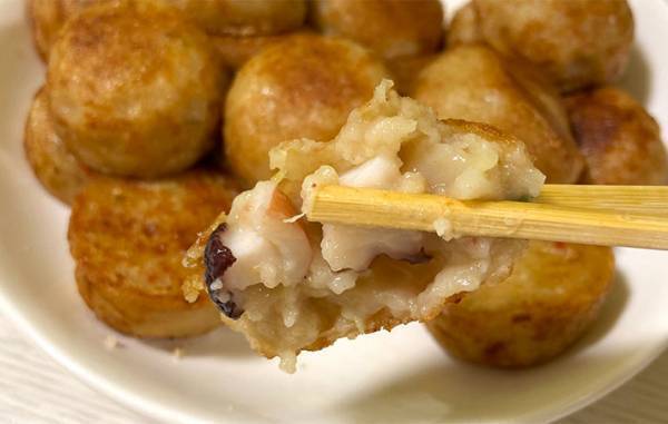 『冷凍たこ焼き』を冷凍のまま焼くと？　Twitterのレシピに「最高」「早速試す」の声