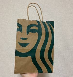 「これはビビる」「悲鳴を上げるレベル」　スタバの袋がひょんなことからホラーに！