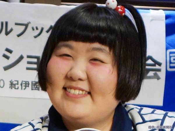 吉本新喜劇・酒井藍の『禰豆子』コスプレに爆笑　「炭治郎の両肩が外れる」