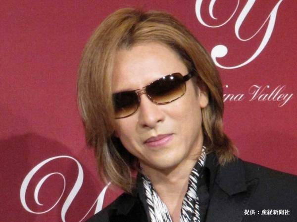 YOSHIKI、眼福すぎる『マスク姿』にファン歓喜　「絶対欲しい」「５０代じゃない…」