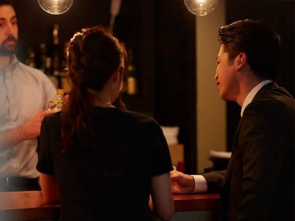 深夜「落ち着けるとこに行きたい」という女性　男性がとった行動に、１７万人が爆笑！