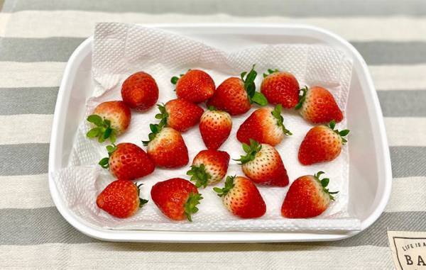 イチゴは買ってきたらすぐに？　料理人の『保存方法』に驚きの声　「初耳」「意外だった」