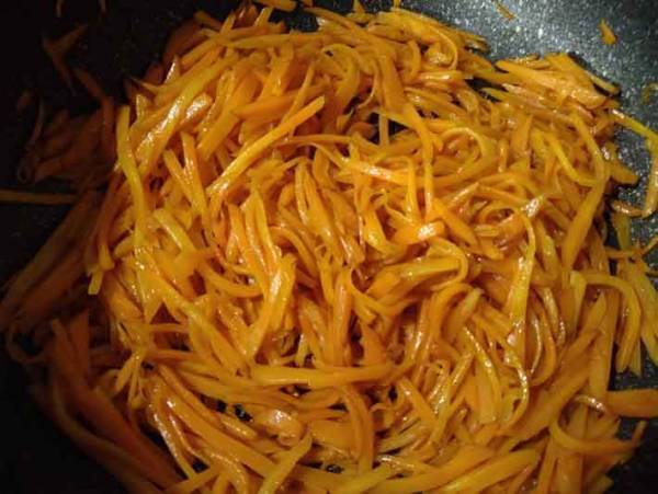 材料も作り方も至ってシンプル　タップリ食べられる『にんじんナムル』を作ってみました！