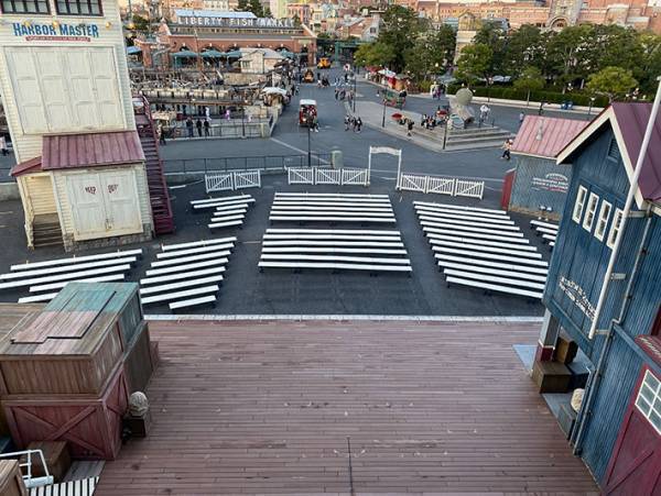 毎朝ステージを紙やすりで…　ディズニーの元裏方がつづる『不安』に反響