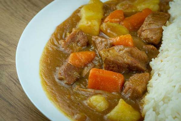 義父との食事で『カレー』と即答した夫　その理由に感動