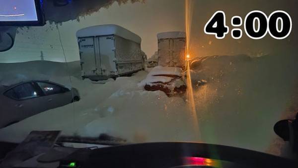 立ち往生に巻き込まれた運転手が伝え続けた『一部始終』　そこに写っていたのは…