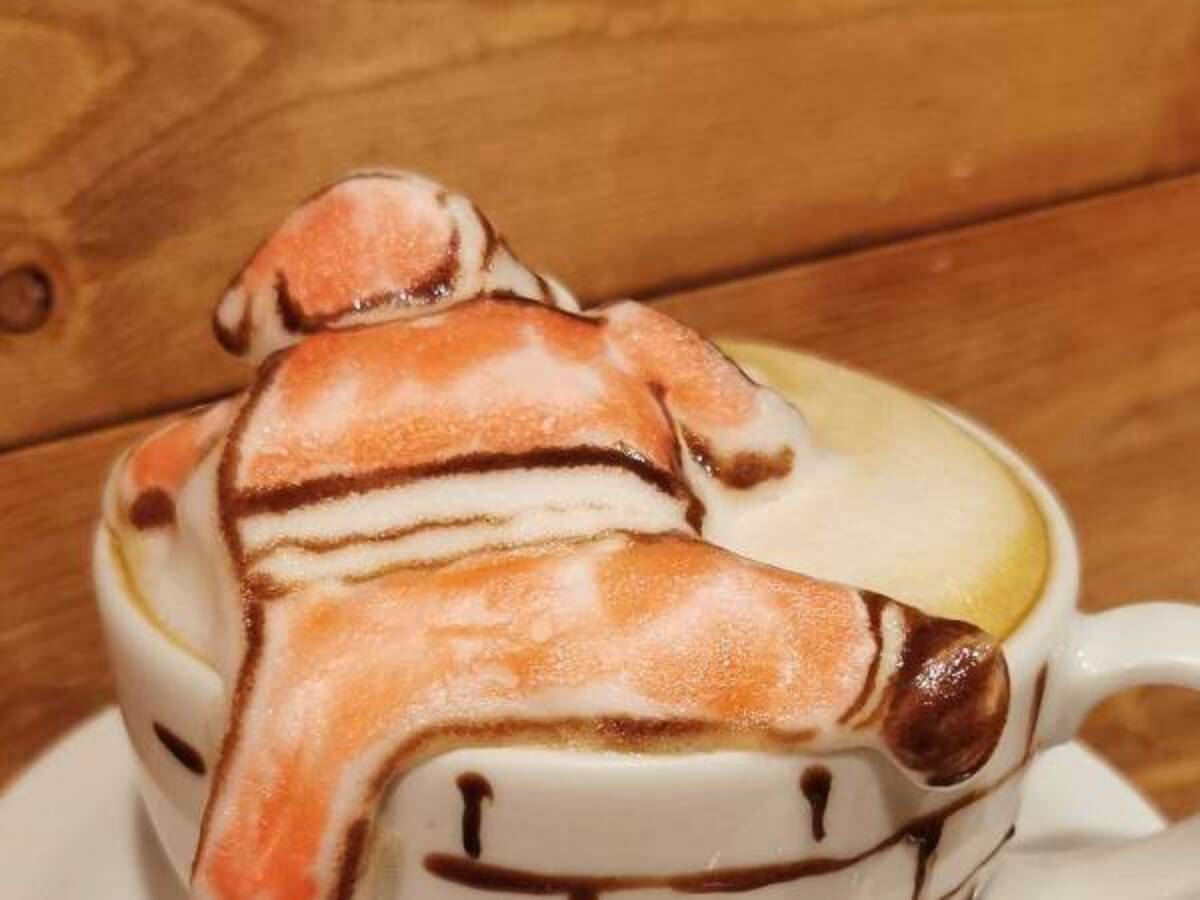 クリスマスの 一瞬 を表現した ラテアートに心奪われる 年12月25日 ウーマンエキサイト 1 2