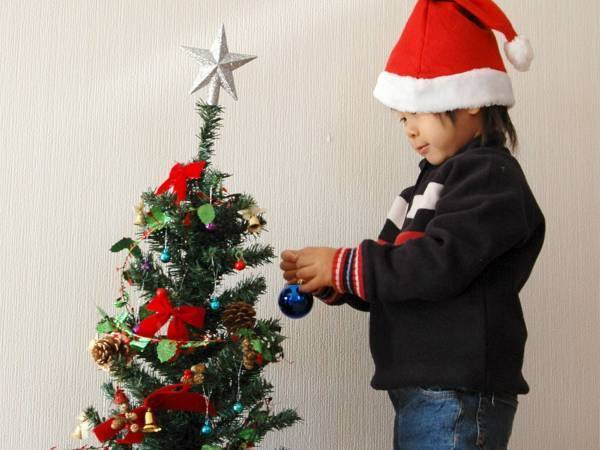 サンタを心待ちにしていた３歳息子　口ずさんだ歌に、１９万人が爆笑！