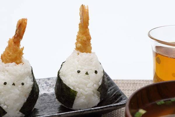 シマエナガが天むすに！？　『日本一かわいい天むす』に心奪われる人が続出