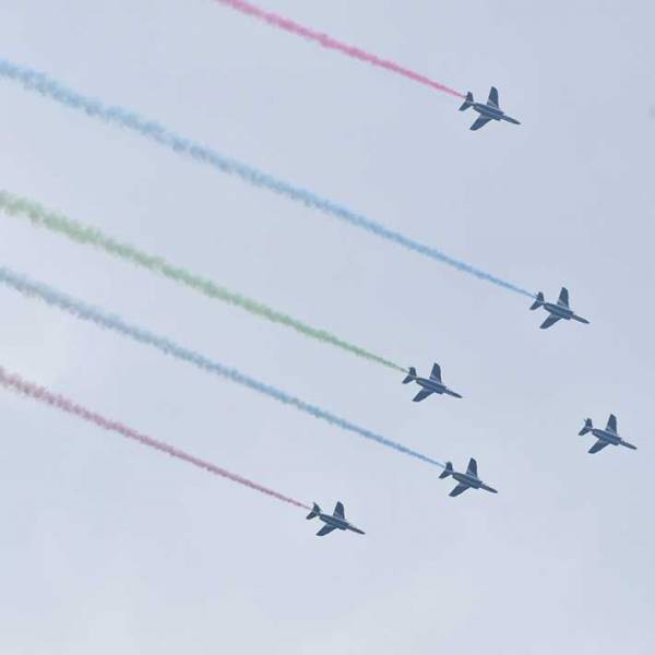 ブルーインパルス、『今回限定のレア機』が飛行していた