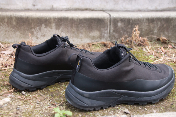 １９００円のワークマンのスニーカー　履いて１日目の履き心地に「なんでだ…」