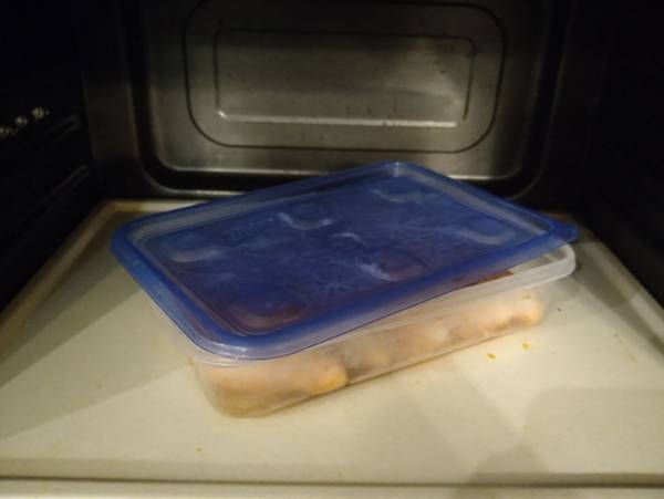 骨からスルン！ レンジで６分！ 激うま 『居酒屋風 鶏スペアリブ』のレシピはこちら！