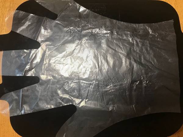 これは知らなかった！ひと工夫するだけ ビニール手袋が脱げにくくなる方法