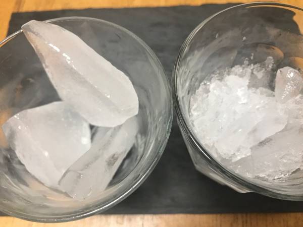 アウトドアにもおすすめ 大量の氷が必要な時 ラクに作る方法とは？