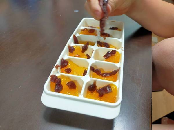 その発想はなかった！製氷皿で作る白くまアイスがまさにそのもの