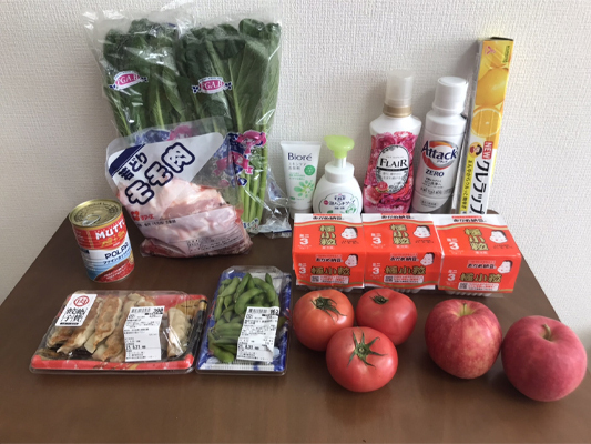 ４００円で販売されているセイコーマートのエコバッグ　数日分の食料を入れてみると？