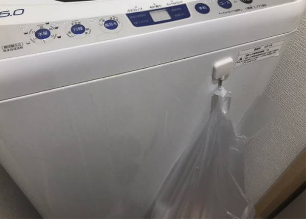 ゴミ箱を持たず楽にゴミ出しに行ける方法が？　「見栄えはよくないけど便利」