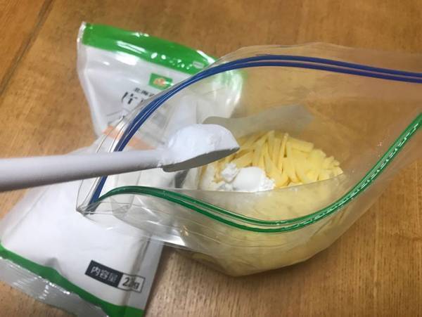 これなら固まらない！ピザ用チーズの保存方法