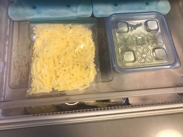 これなら固まらない！ピザ用チーズの保存方法