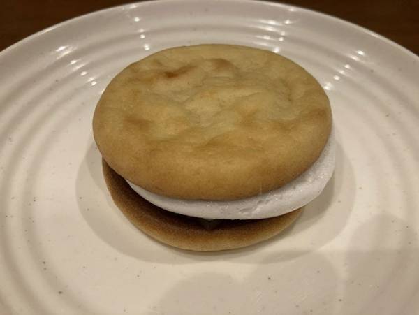 ローソンの『ぷにぷにん』を食べた結果　生地も中身ももちもちぷにぷにって最高かよ