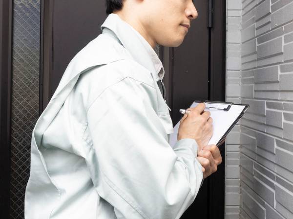 工事業者に「猫がいる」と伝えたら、まさかの返答！　「最高の業者」「優しい世界」