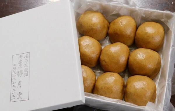 温泉に入る３０分前に食べる？　ちょっと得する『温泉まんじゅう』のマメ知識