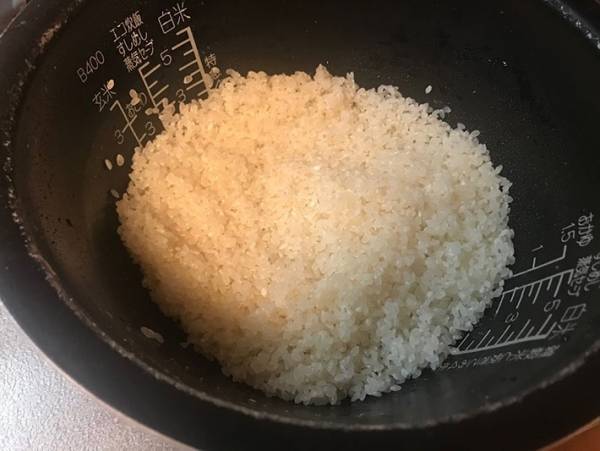 炊飯器の目盛なしでも大丈夫！米を何合入れたか忘れた時の対処法