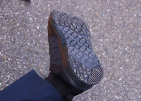 １５００円のワークマン『防寒トレッドモック』　２時間散歩の開始直後、違和感があったが？