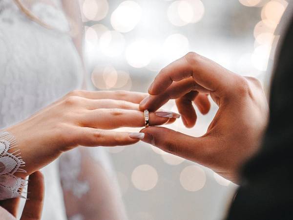 【速報】嵐の櫻井・相葉がダブルで結婚を発表！　「信じられない」「幸せになって」