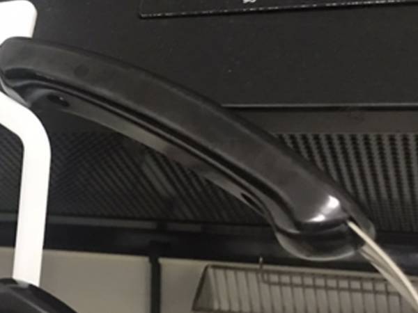 狭い台所でも物を置きたい！　１００円でできちゃうこの方法がオススメ