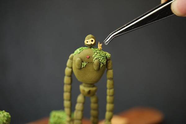 ラピュタの『ロボット兵』を砂糖で再現　アツアツの飲み物に投入すると…？