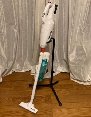 母「ギタースタンドくれ」　何に使うのかと聞いたら「この手があったか！」