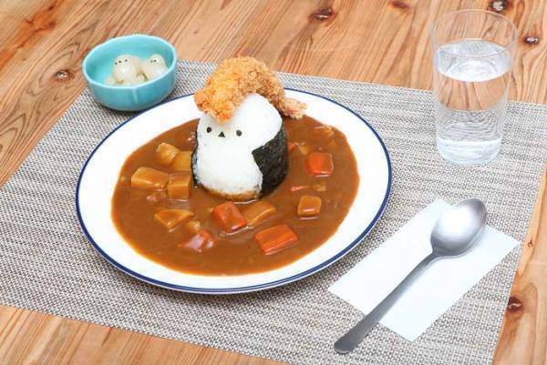 食べるのをためらうかわいさ　『ヤンキーカレー』の真ん中に鎮座するのは？
