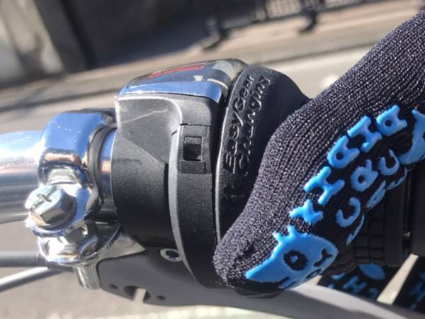 ワークマンの３０４円の手袋　デザインからは想像つかない高機能で「地味にすごい」